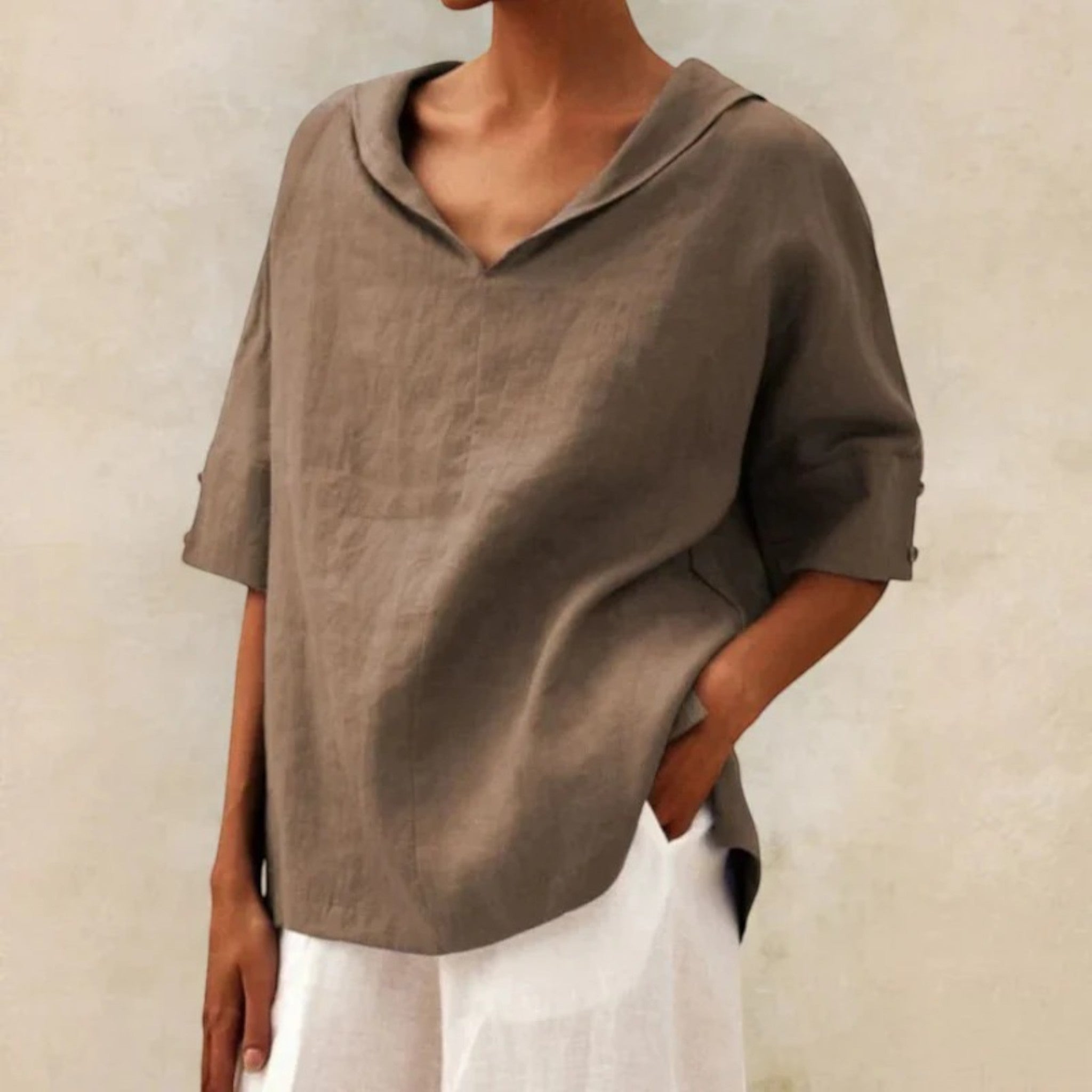 Lorena | Blouse Met V-hals | Lichtgewicht