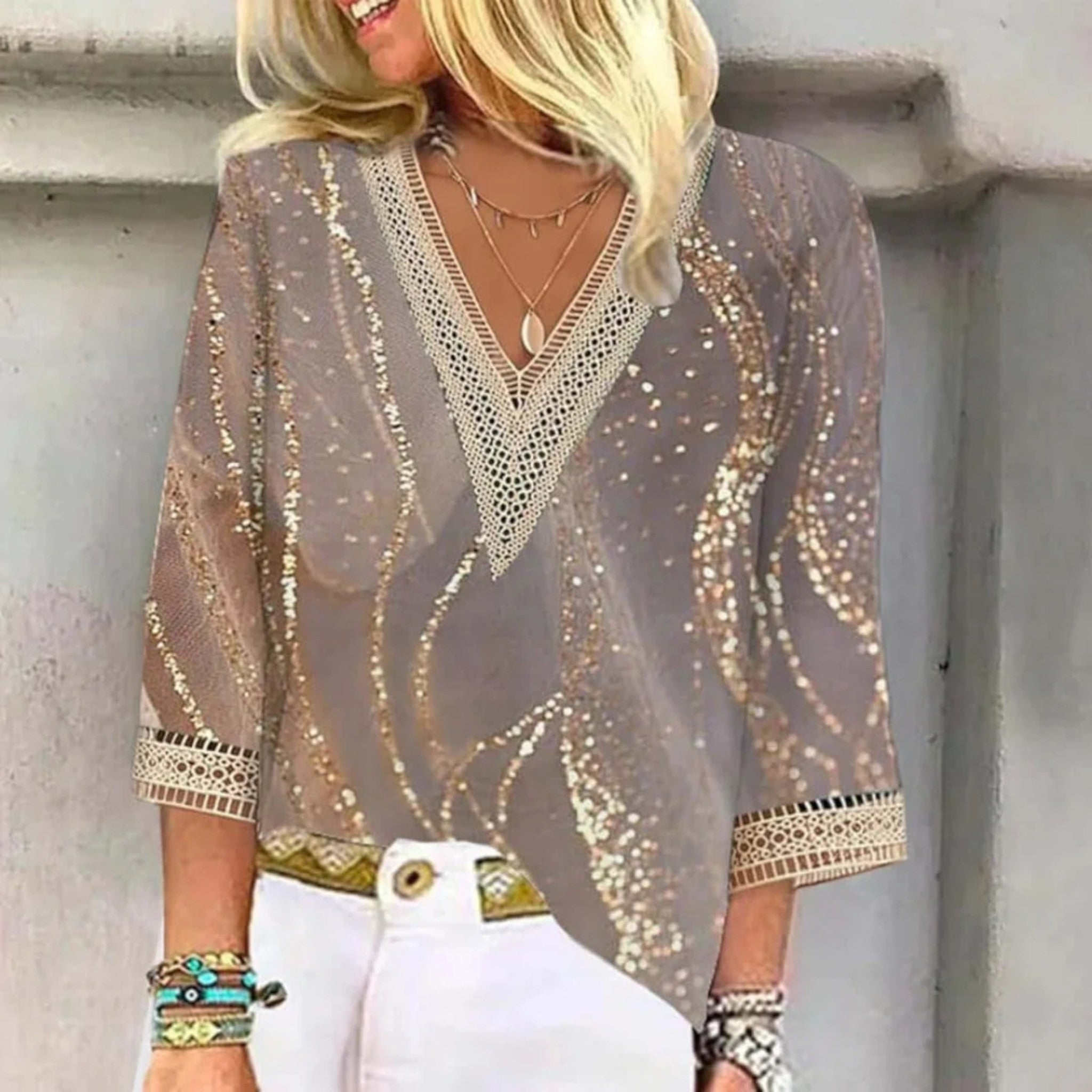 Claire | Bohemien Blouse Met V-hals | Korte Mouw
