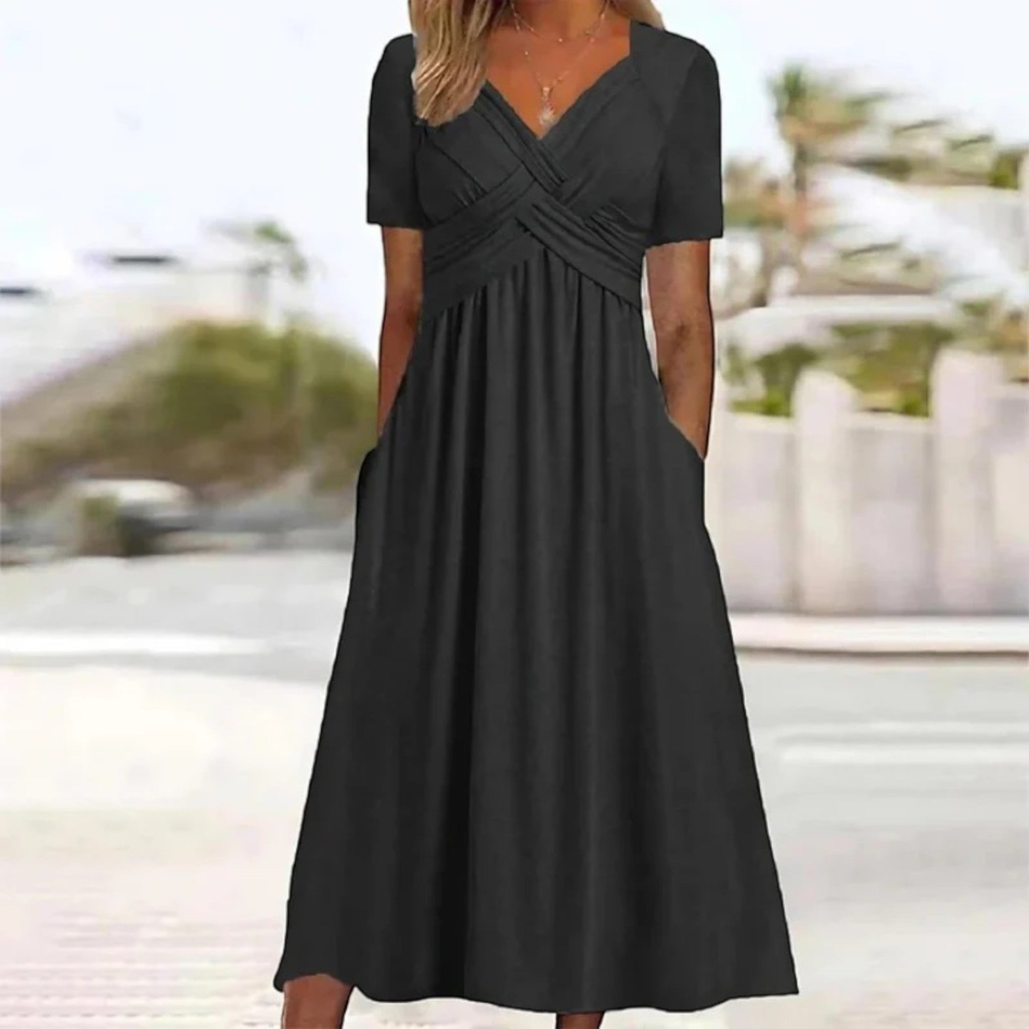 Malia | Zomerjurk Met V-hals En Zakken | Midi