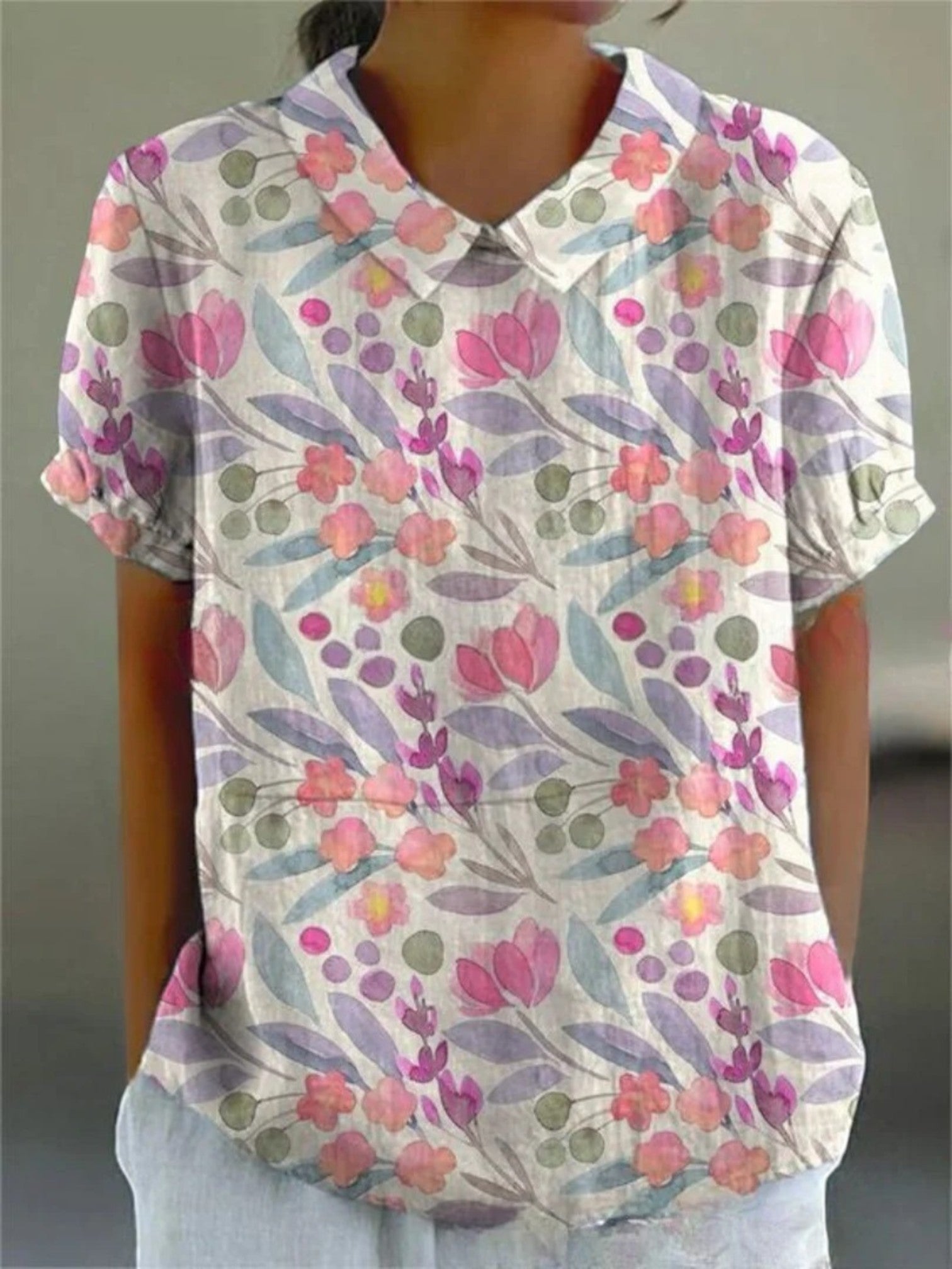Ayla | Casual Blouse Met Bloemenborduursel | Korte Mouwen