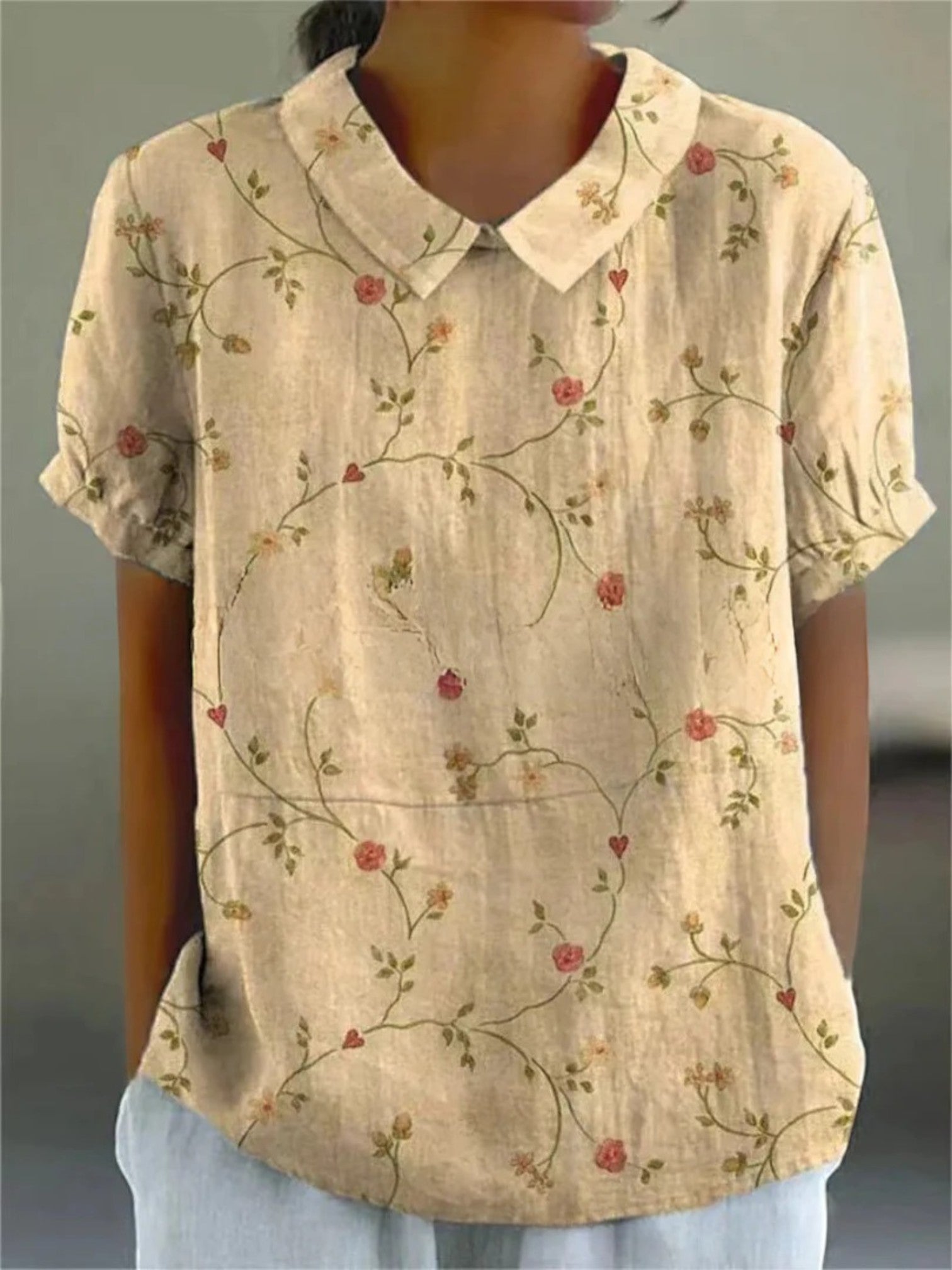 Ayla | Casual Blouse Met Bloemenborduursel | Korte Mouwen