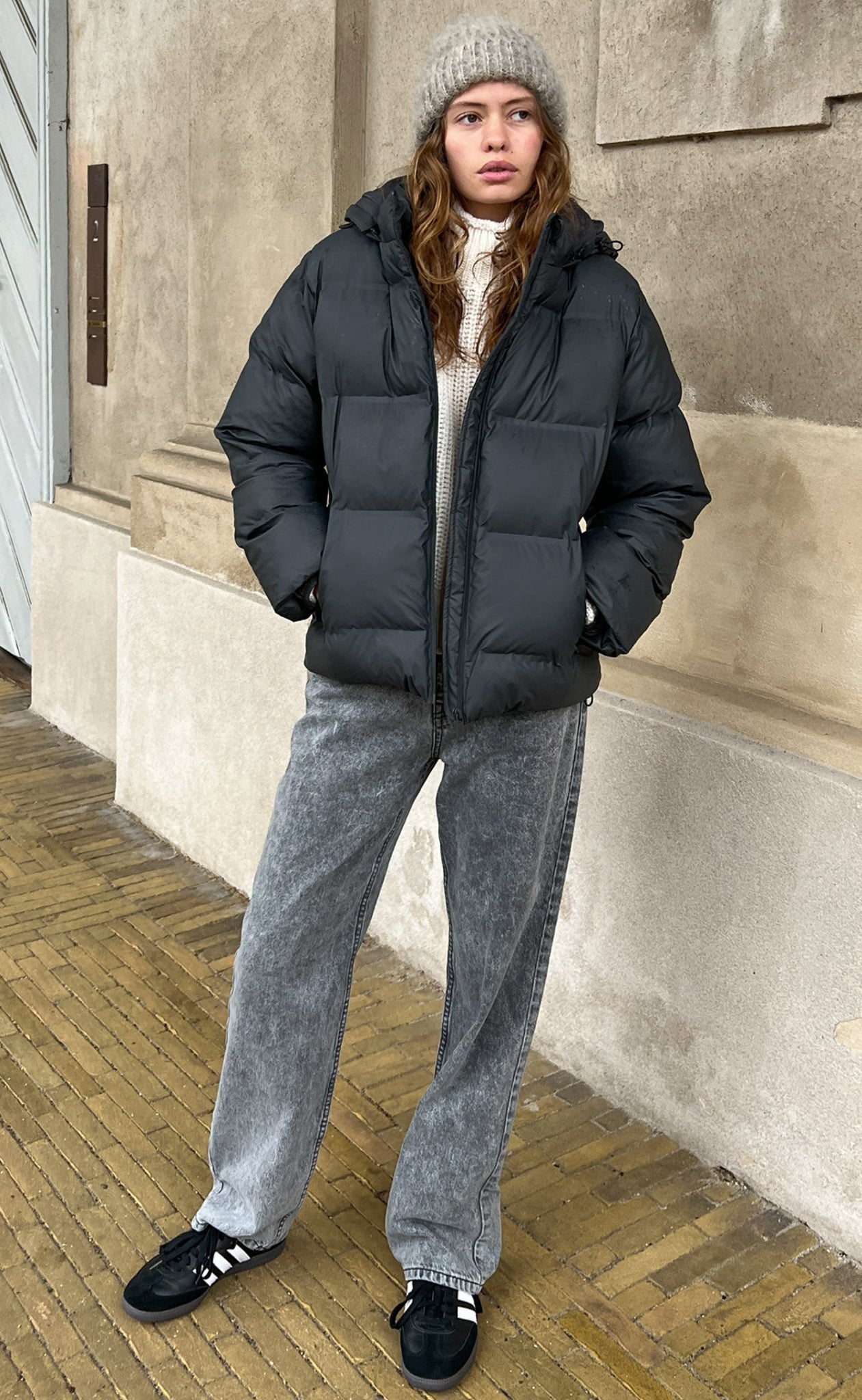 Warme Zwarte Puffer Winterjas Voor Dames - Sarah