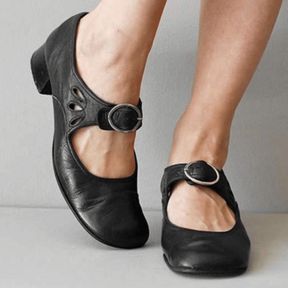 Jolanda - Vintage Leren ballerina Schoenen Met Lage Cubaanse Hak