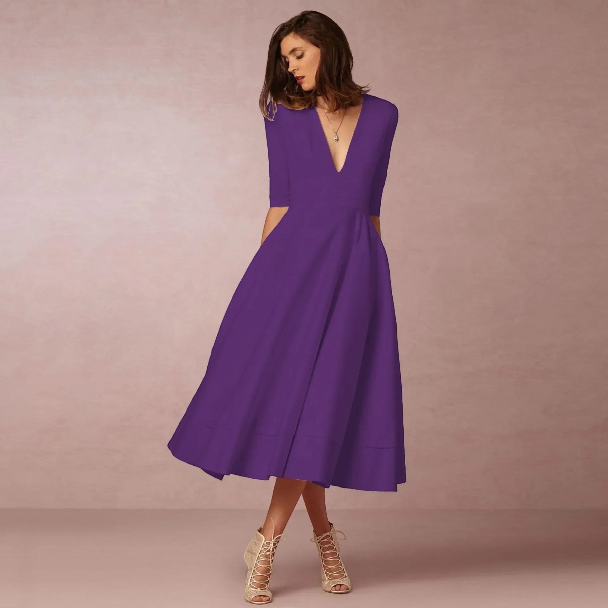 Manon | V-hals Jurk | Midi