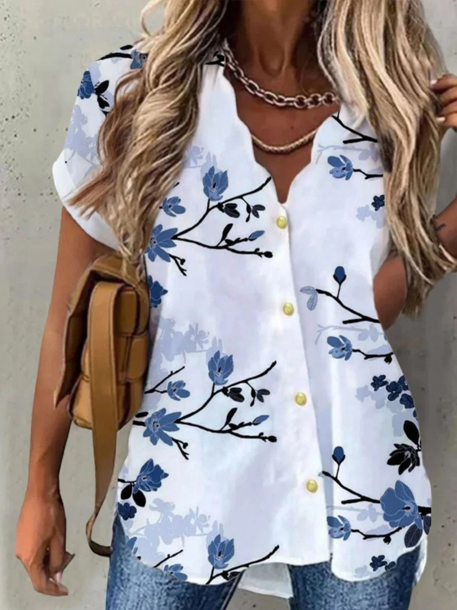 Zomerblouse Met Bloemenprint En V-hals | Korte Mouwen