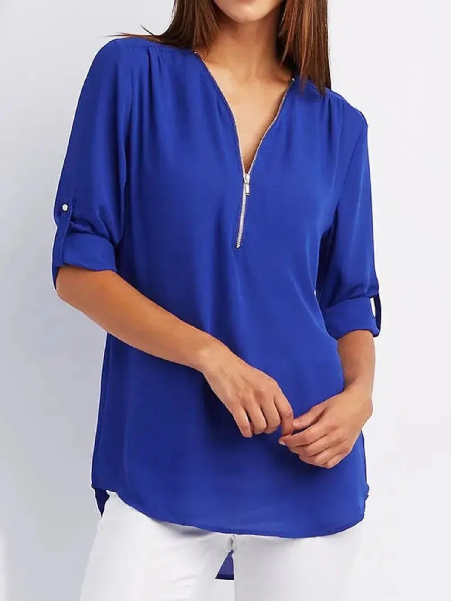 Emilia | Casual Zomerblouse Met V-hals | Halve Rits