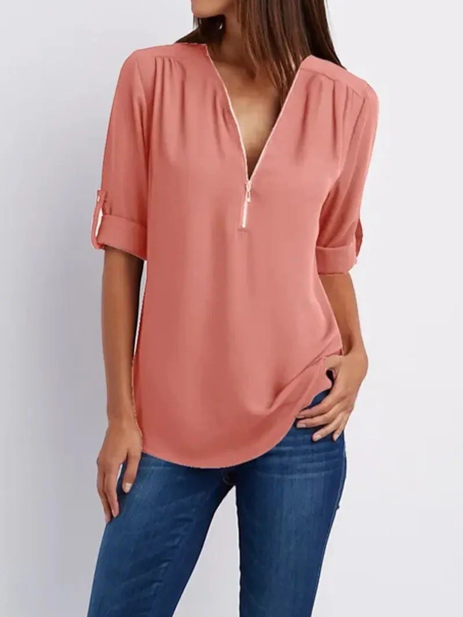 Emilia | Casual Zomerblouse Met V-hals | Halve Rits