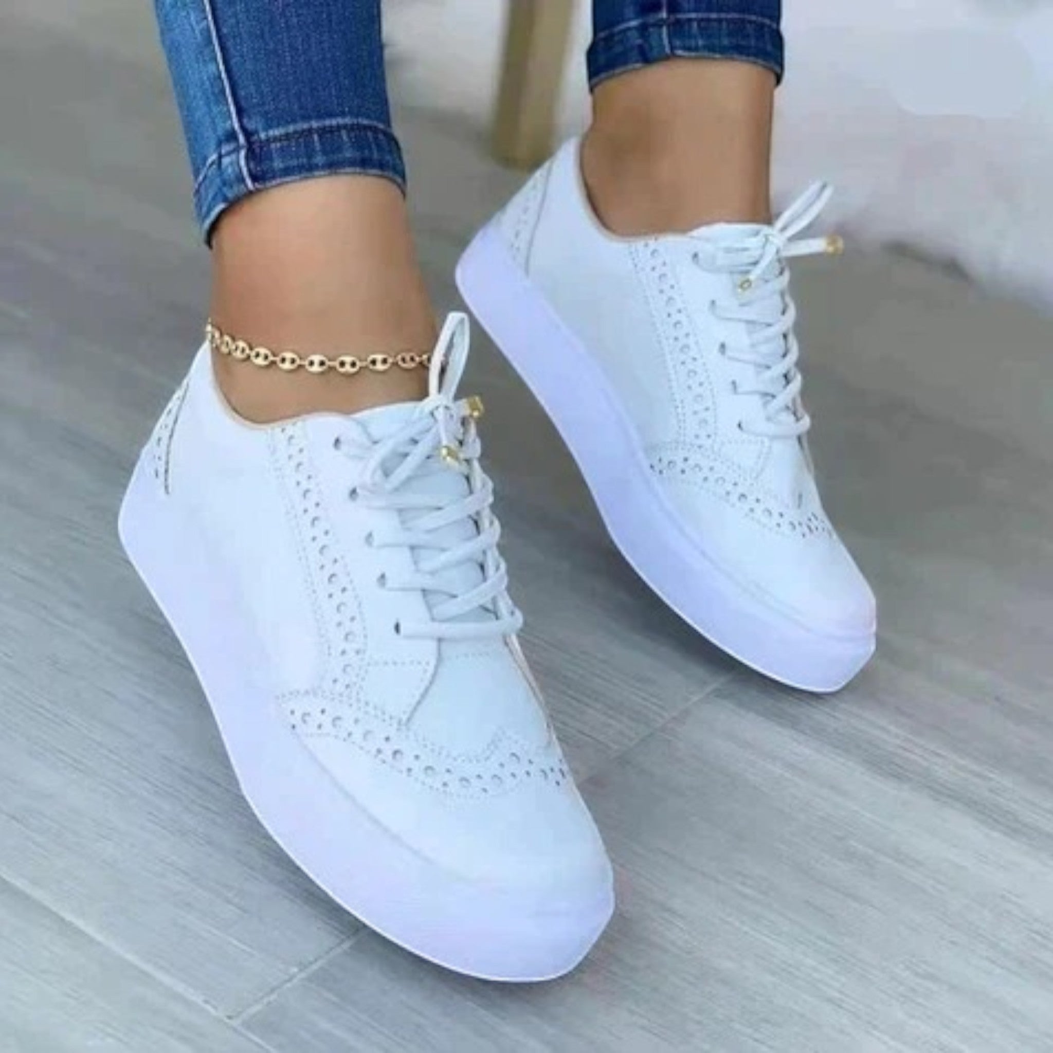 Turnschuhe-Frauen-2023-Neue-Flache-Beil-ufige-Sneaker-Fr-hling-Mode-Vielseitig-Lace-Up-Sport-Temperament.jpg_640x640_2_480x480_b88d43e1-0ebd-41ce-9afa-59aa803eef65-Photoroom.jpg