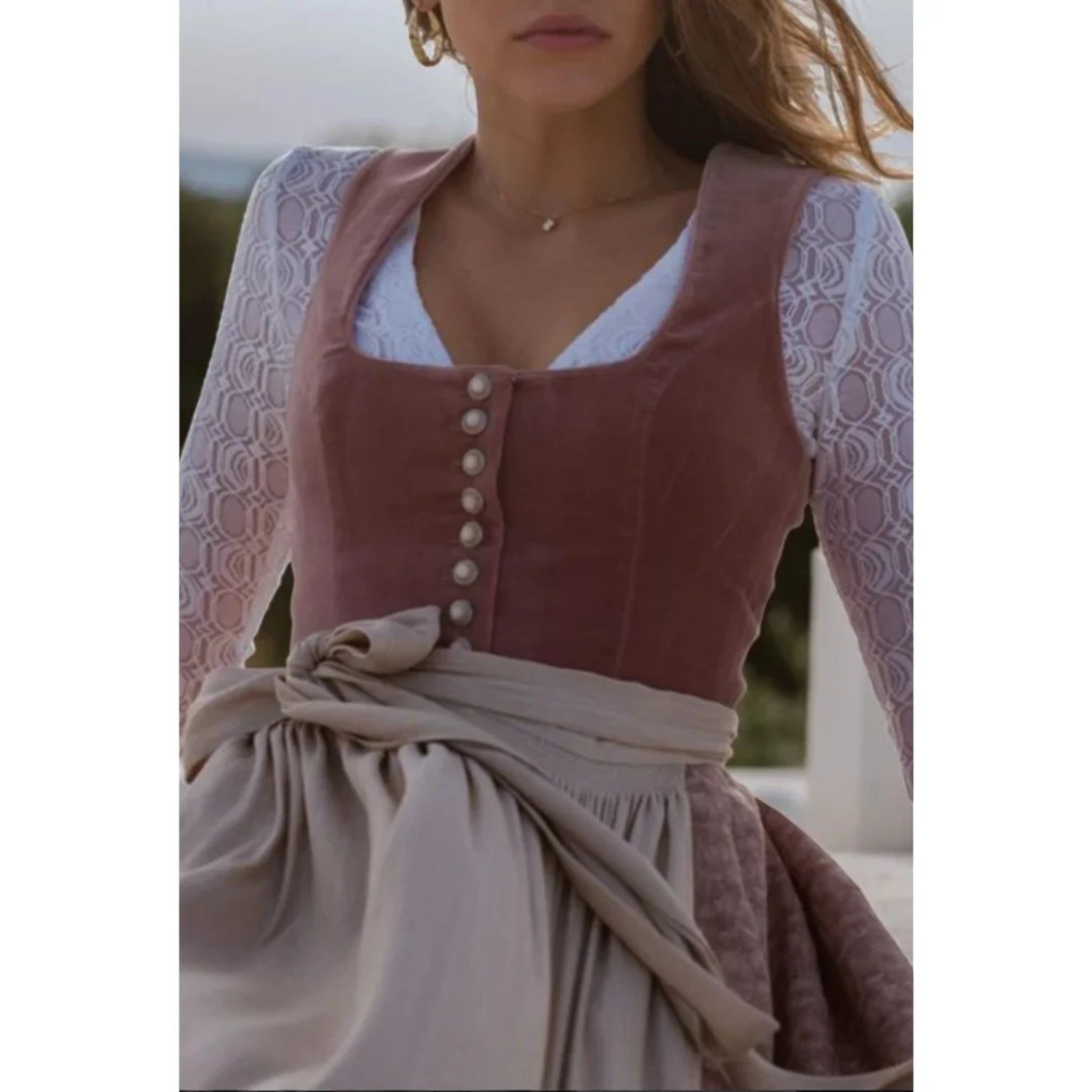 Aurora | Traditionele Jurk Met Lange Mouwen | Midi