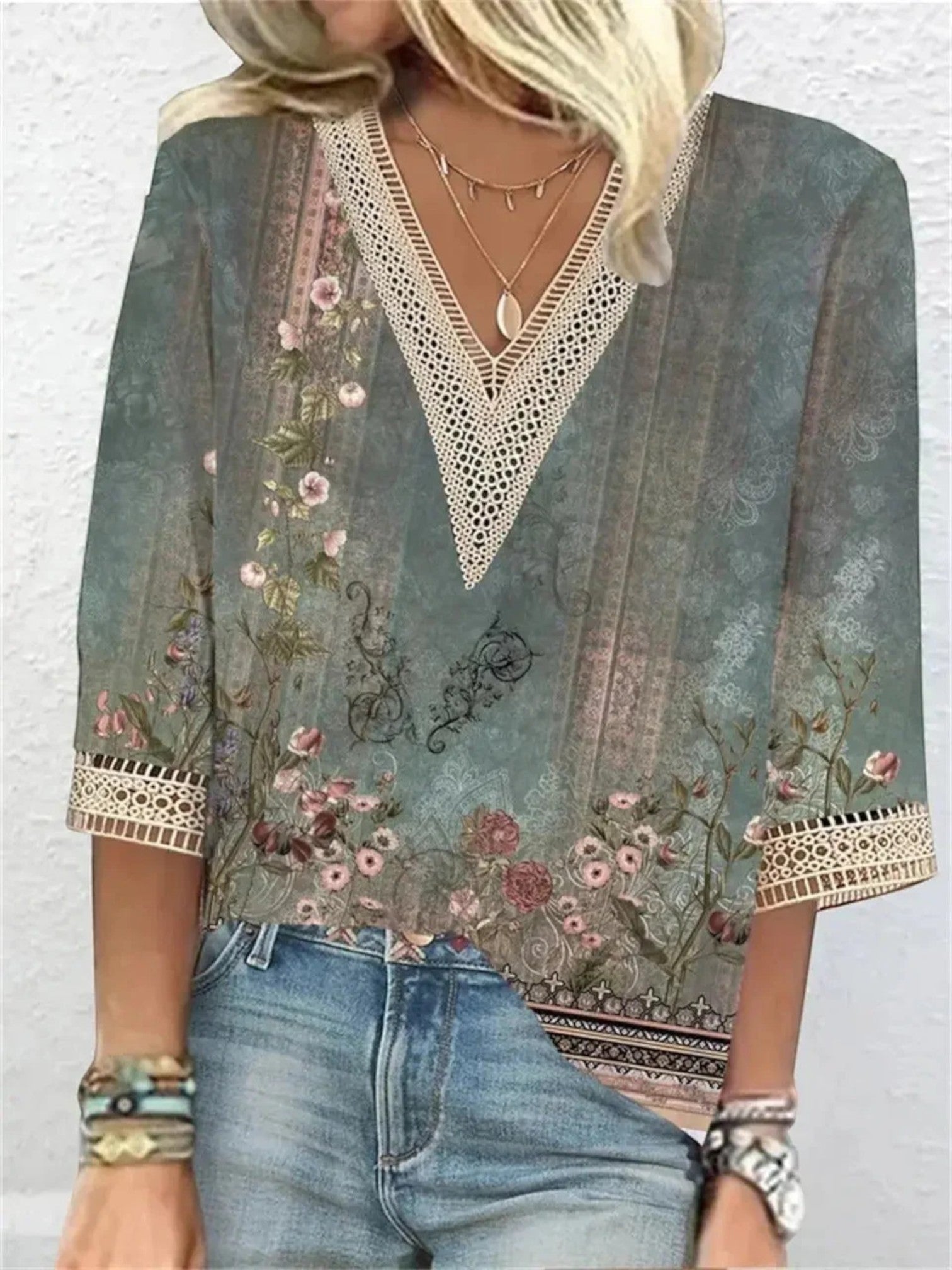 Coralie | Boheemse Blouse Met V-hals | Zomer