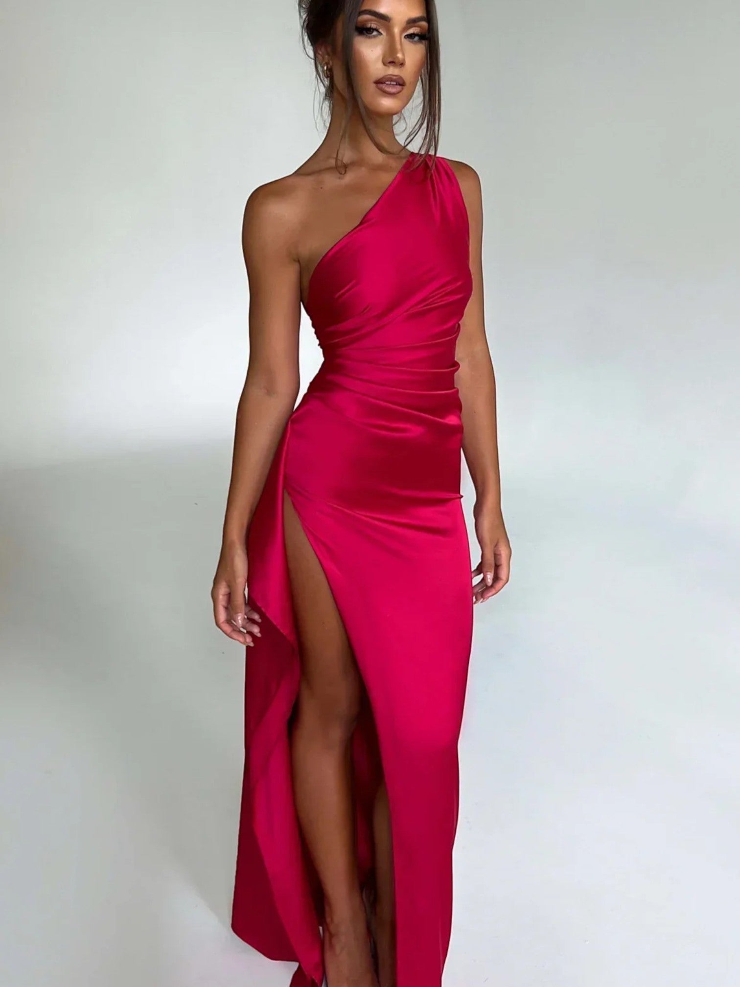 ariel-maxi-dress-red-dress-babyboo-fashion-30392566710335_1174x1800_553d2a8d-07e6-4279-86ca-279be6529f1d-Photoroom.jpg