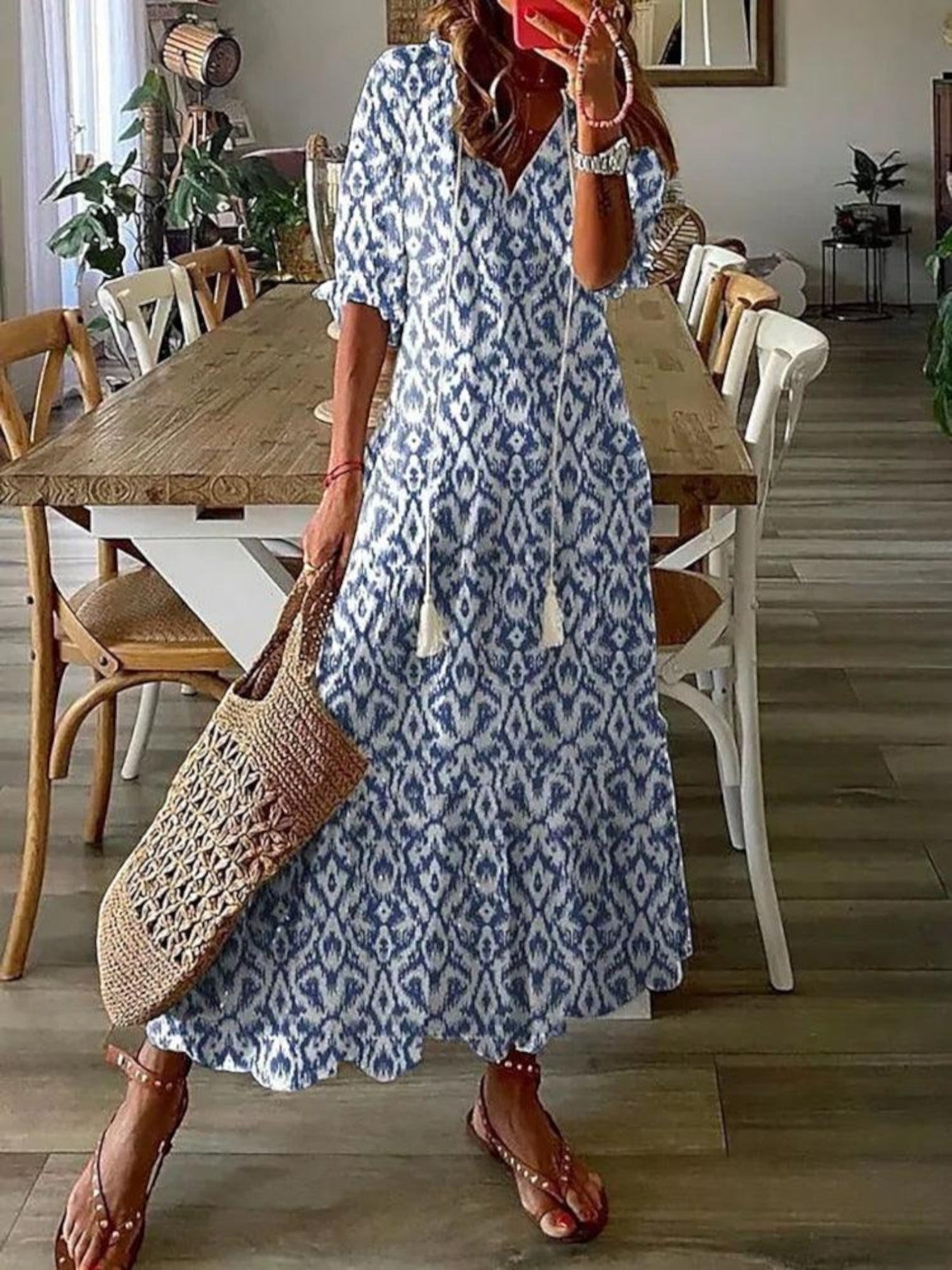 conny-jurk-or-luchtige-lange-zomerjurk-carla-moda-2_f2b07153-79e5-4a38-bf39-e0236cb571b8-Photoroom.jpg