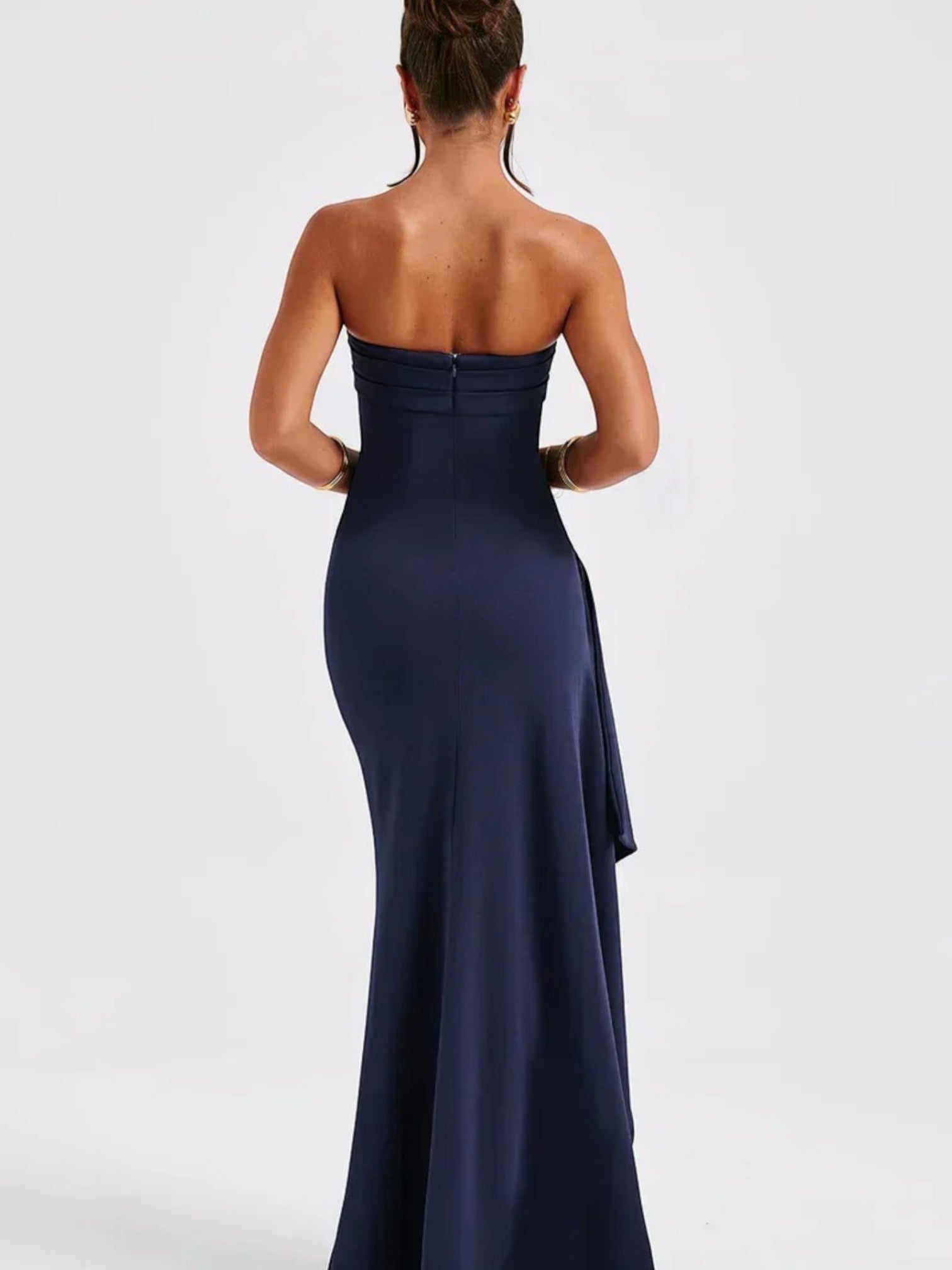 zafira-maxi-dress-navy-dress-bab_2_800x_c9069de1-c5f5-4441-a61e-0b7862e61ca2-Photoroom.jpg
